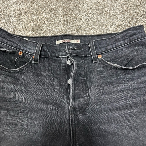 Levi wedgie straight size 30 jeans - Picture 2 of 7
